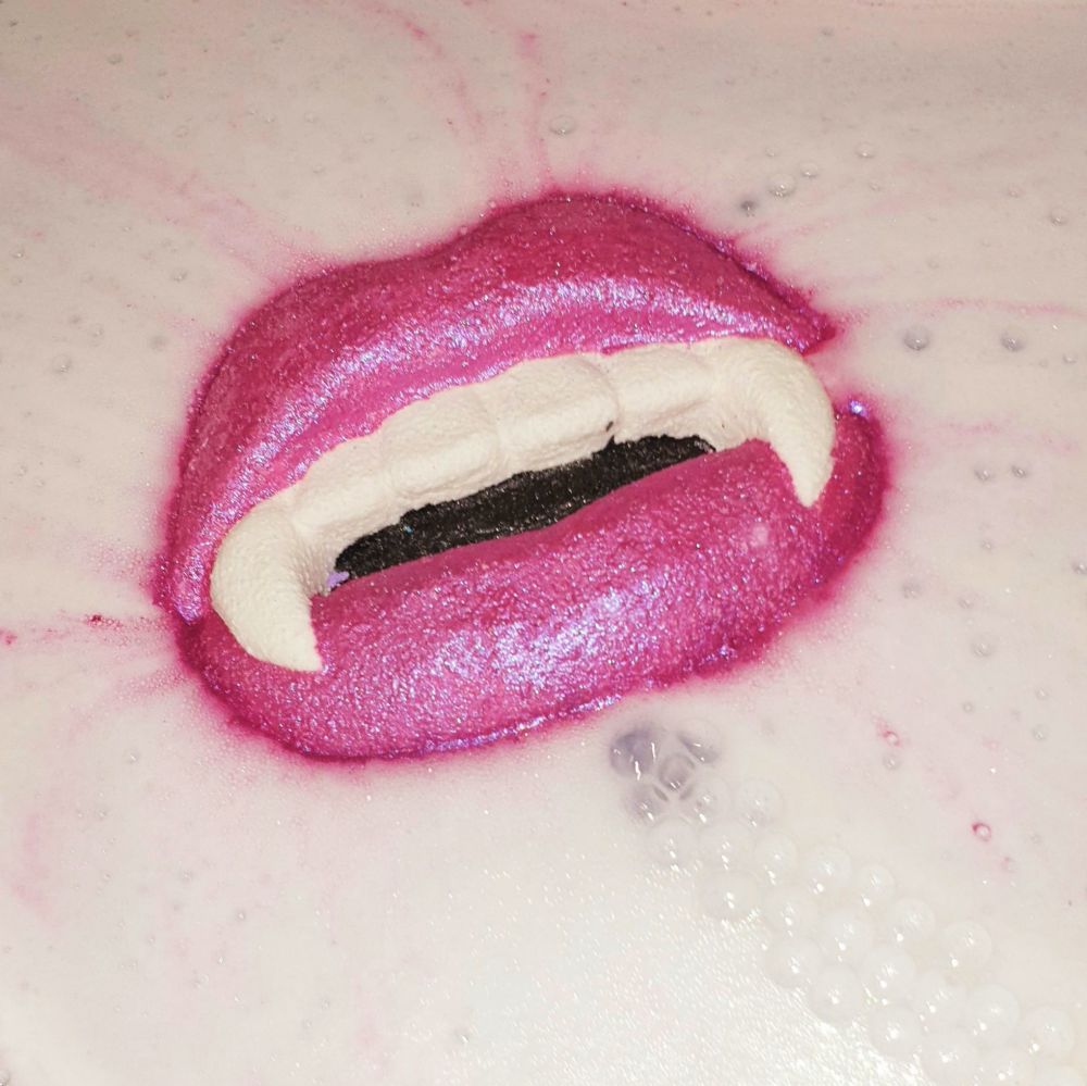 Bite Me Bath Bomb